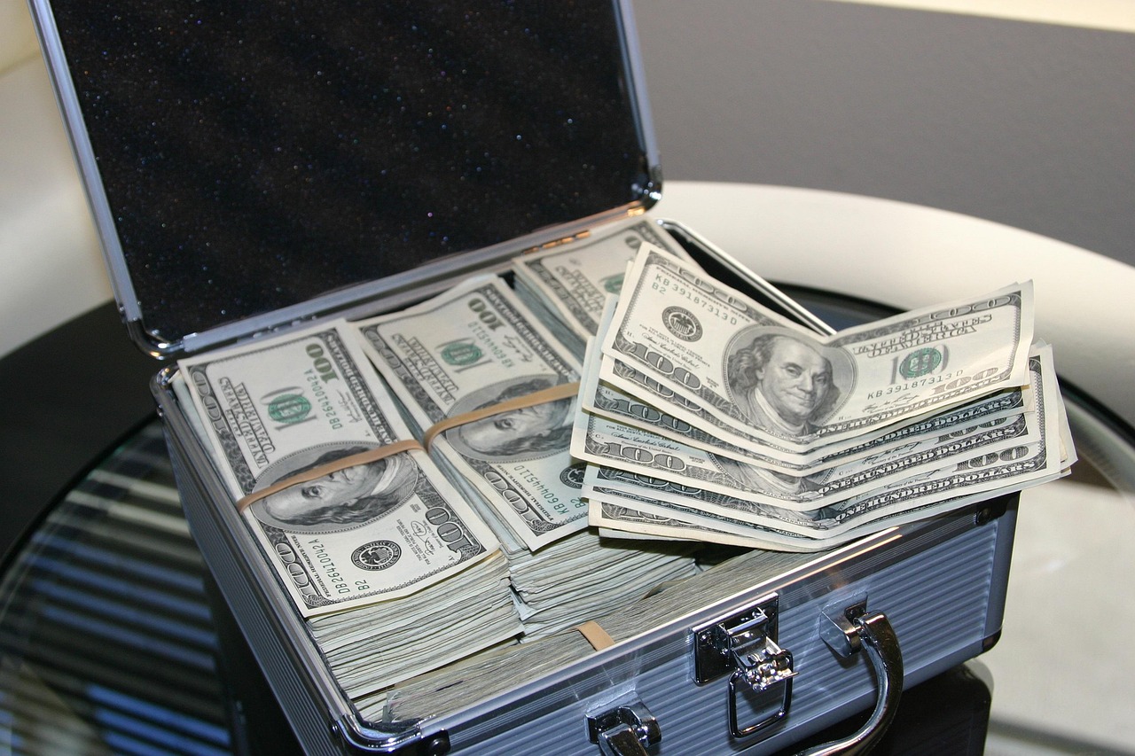 How To Prevent Money From Hurting Your Relationship | Nathan Feiles, LCSW-R